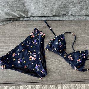 LIKE NEW ⚡️ Adorable Floral High Cheeky Waist Swim Set